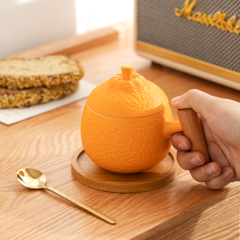 大橘大利陶瓷马克杯带盖勺水杯