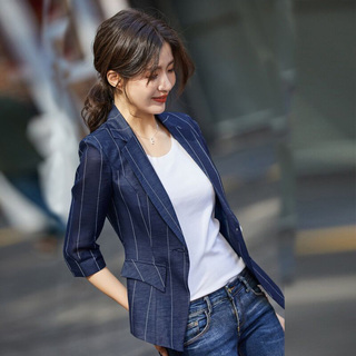 2026小西装外套女春夏薄款中袖小个子七分袖短款垂感网红条纹西服