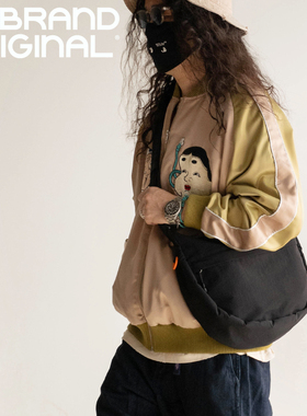 MYBRANDORIGINAL 潮流日系中性风斜挎包简约通勤11寸ipad包 MK047