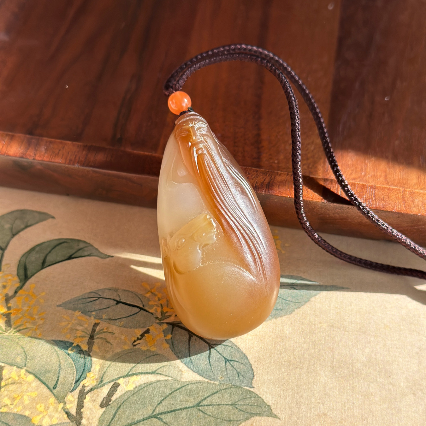 精品收藏级大师工新疆和田玉且末金山矿糖白玉关公吊坠武财神挂件