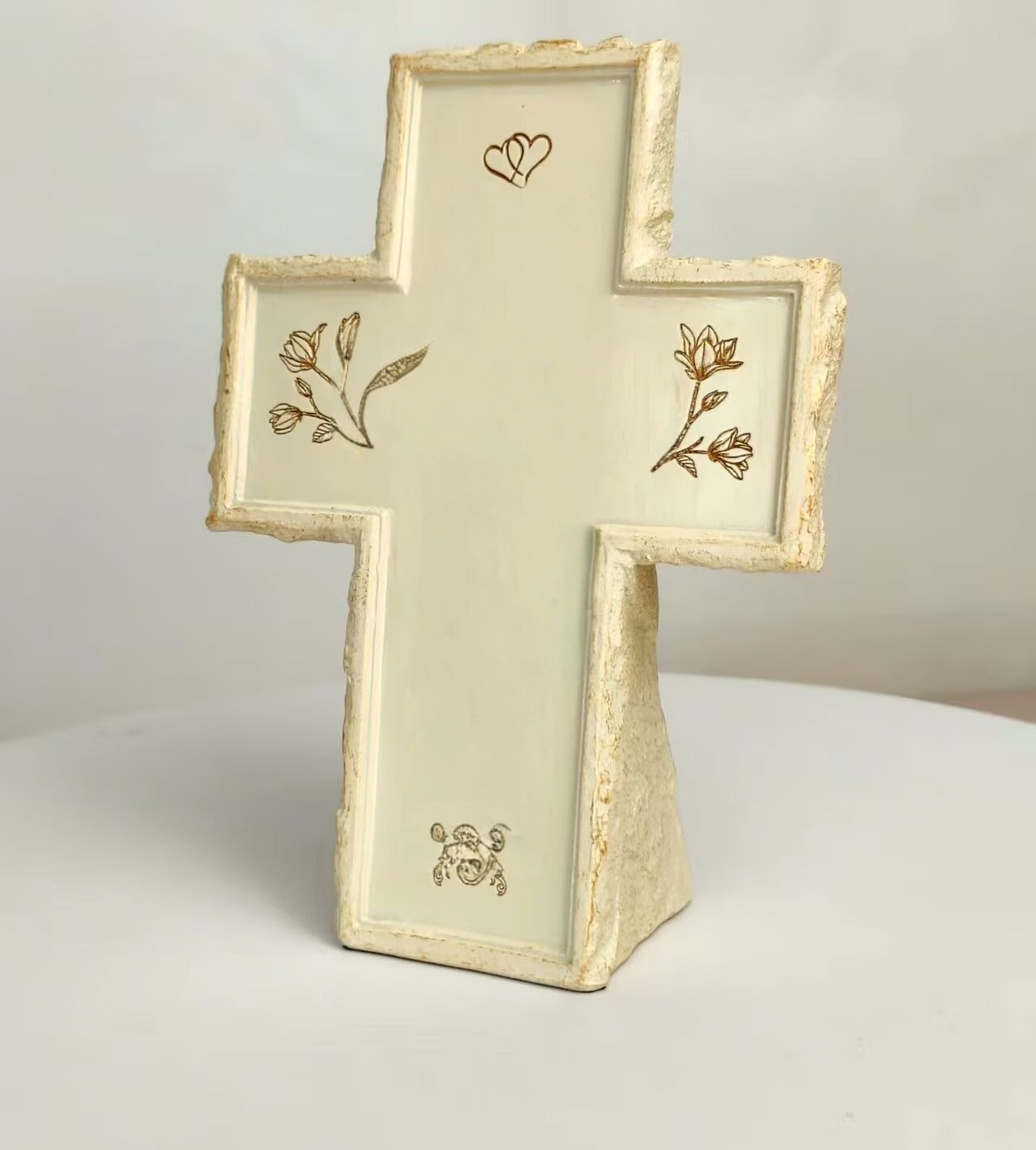 多2:4-5家居饰品ins风树脂十字架摆件