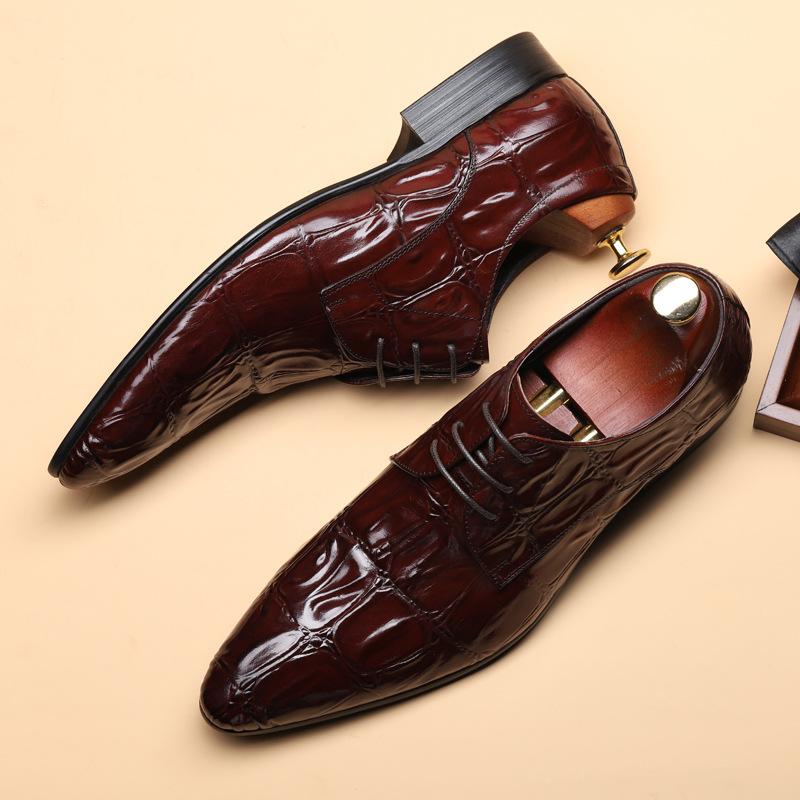 2024新款尖头皮鞋男款商务鳄鱼纹男鞋英伦休闲牛皮发型师新郎结婚