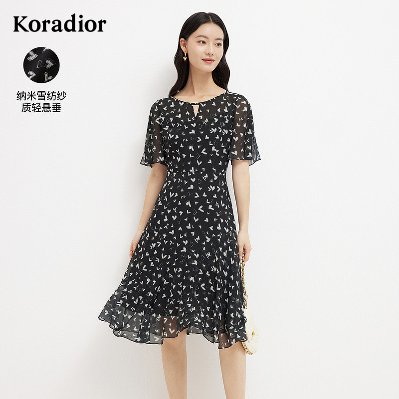 珂莱蒂尔2023年新款显瘦