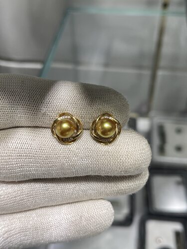 丝带缠绕耳钉 厚金18k天然钻石 正圆浓金色7～8mm南洋金珠小金豆