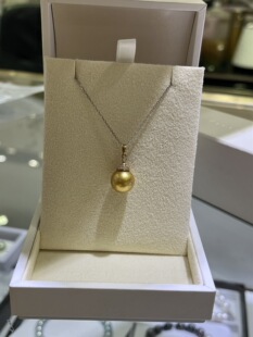 完美无瑕!!24k浓金色10.42mm南洋金珠吊坠18k天然钻石镶嵌