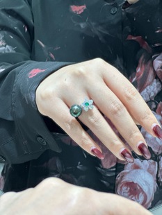 银镶嵌培育钻和真 大溪地孔雀绿 祖母绿