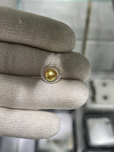 超浓金7～8mm南洋金珠吊坠 经典circle款式设计 18k天然钻石镶嵌