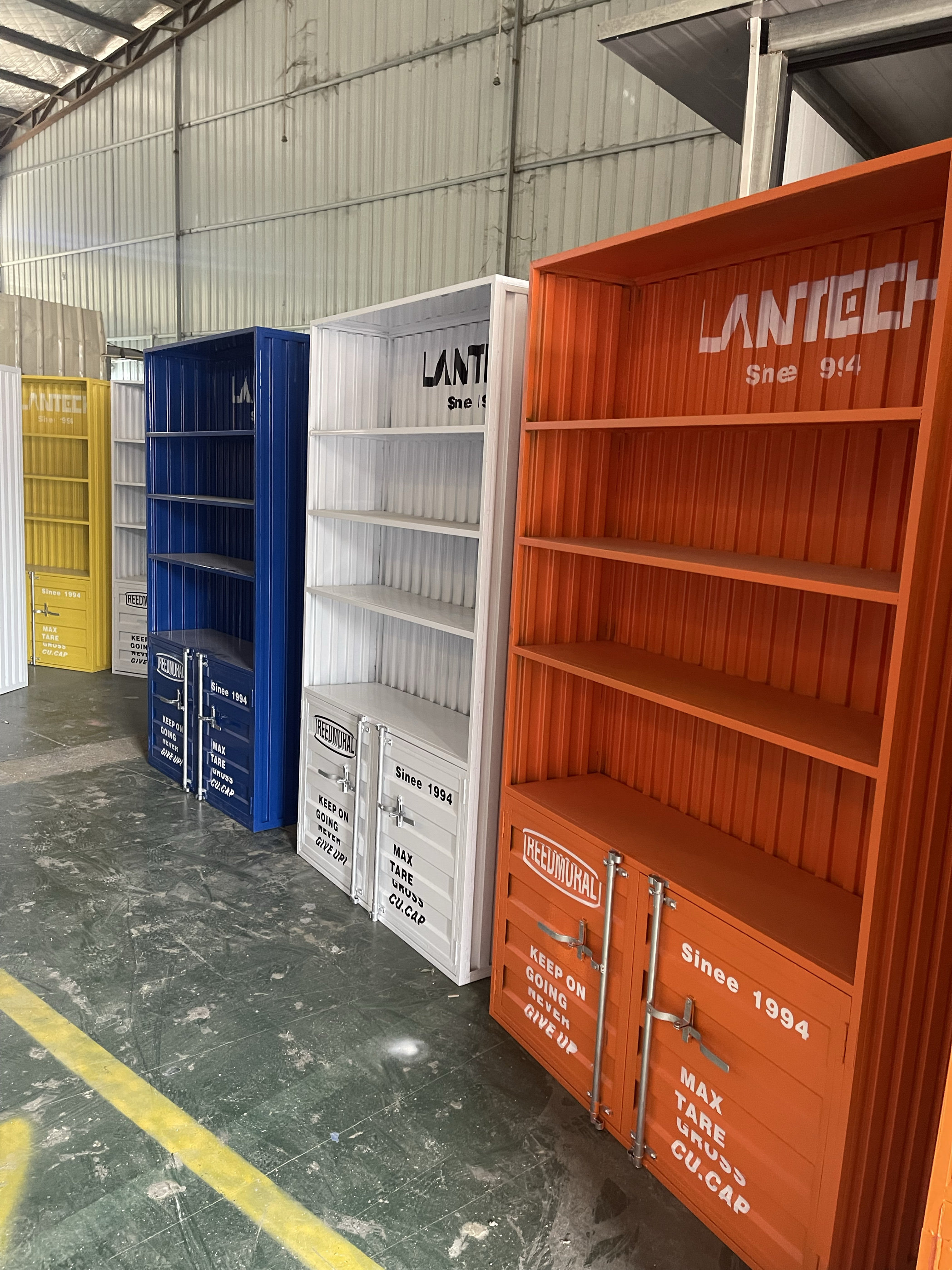 复古工业风店铺手办柜样品储物集装箱酒柜产品陈列靠墙货架展示架