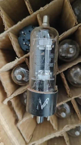 毒声原盒柳州胶木座6P13P电子管代6N13C批量供货6p13p胆机功放用