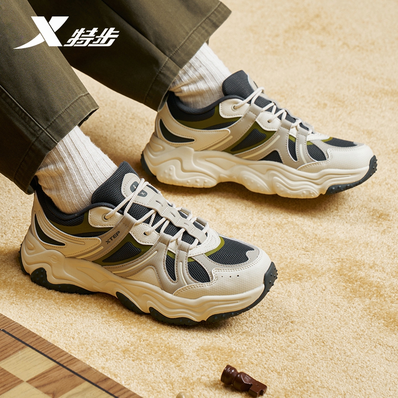特步火山V2休闲鞋秋冬网面透气复古老爹鞋男鞋运动鞋975319320015