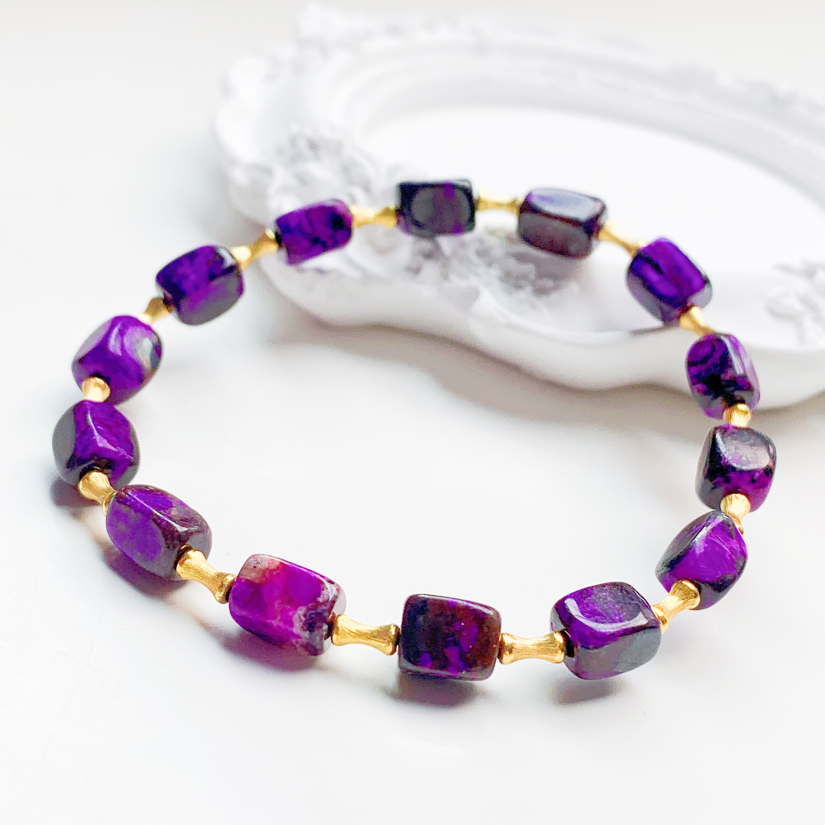 匡氏珠宝 18K金舒俱来丝绒方糖手链 Z-HL-A9334(多样性发货）