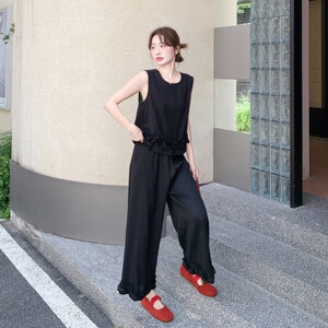 夏日轻熟气质慵懒风套装女2026木耳边拼接无袖背心阔腿裤两件套