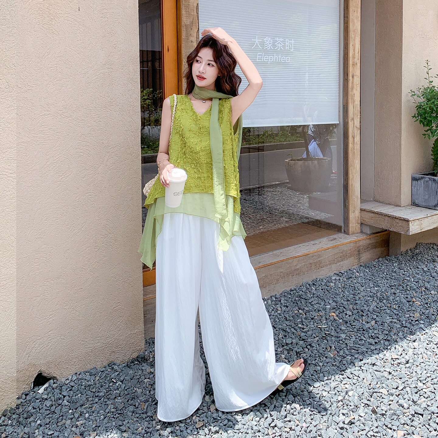 夏日森系减龄小清新套装女2026新款网纱拼接流苏背心阔腿裤两件套