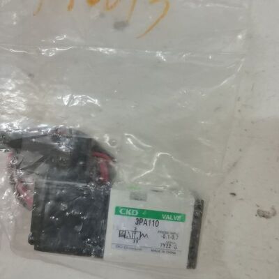 CKD 3PA110电磁阀  共9个