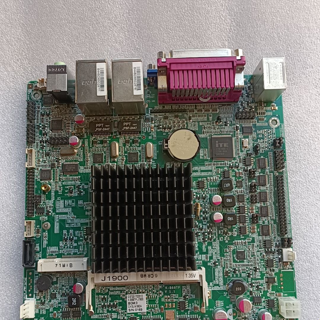 K-B68TP J1900集成双网口千兆软路由主板 有20多