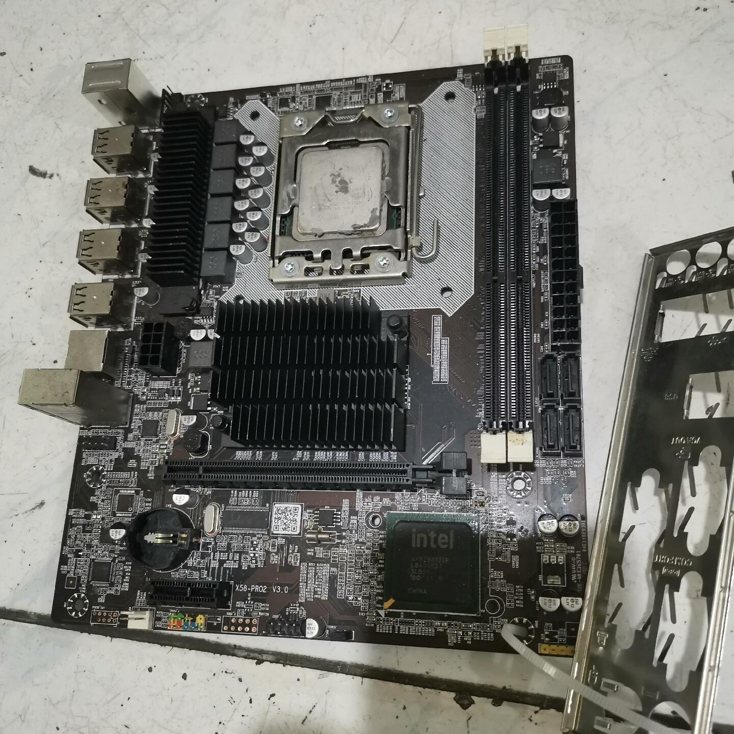 X58PRO2主板，带U！拆机！