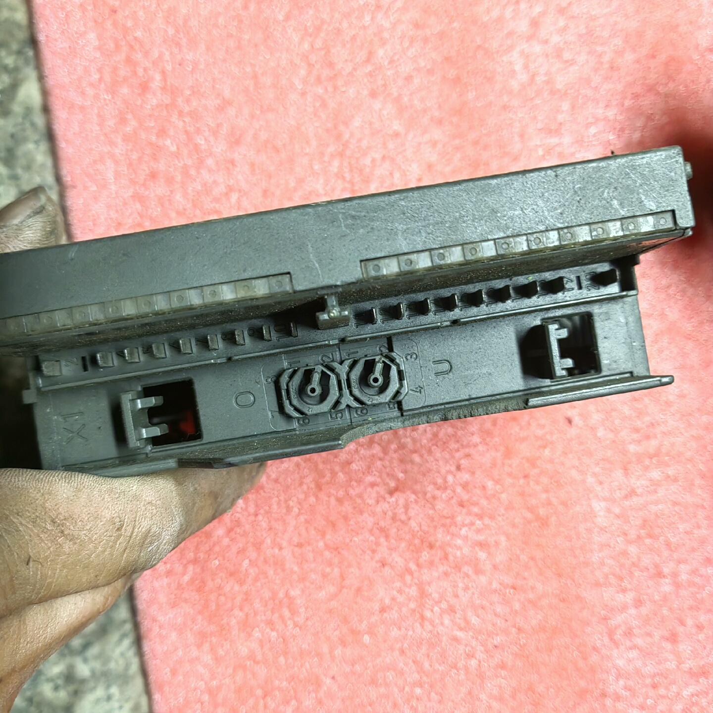 PLC模块 型号：6ES7  332-5HD01-