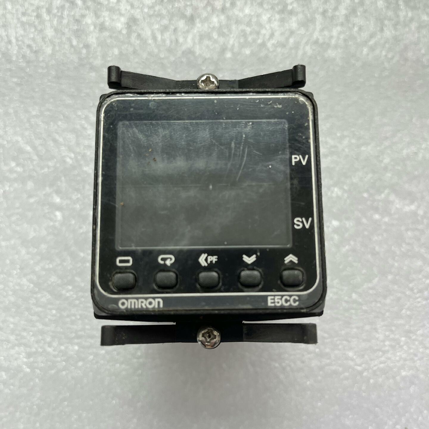 温控器 E5CC-RX3ASM-000