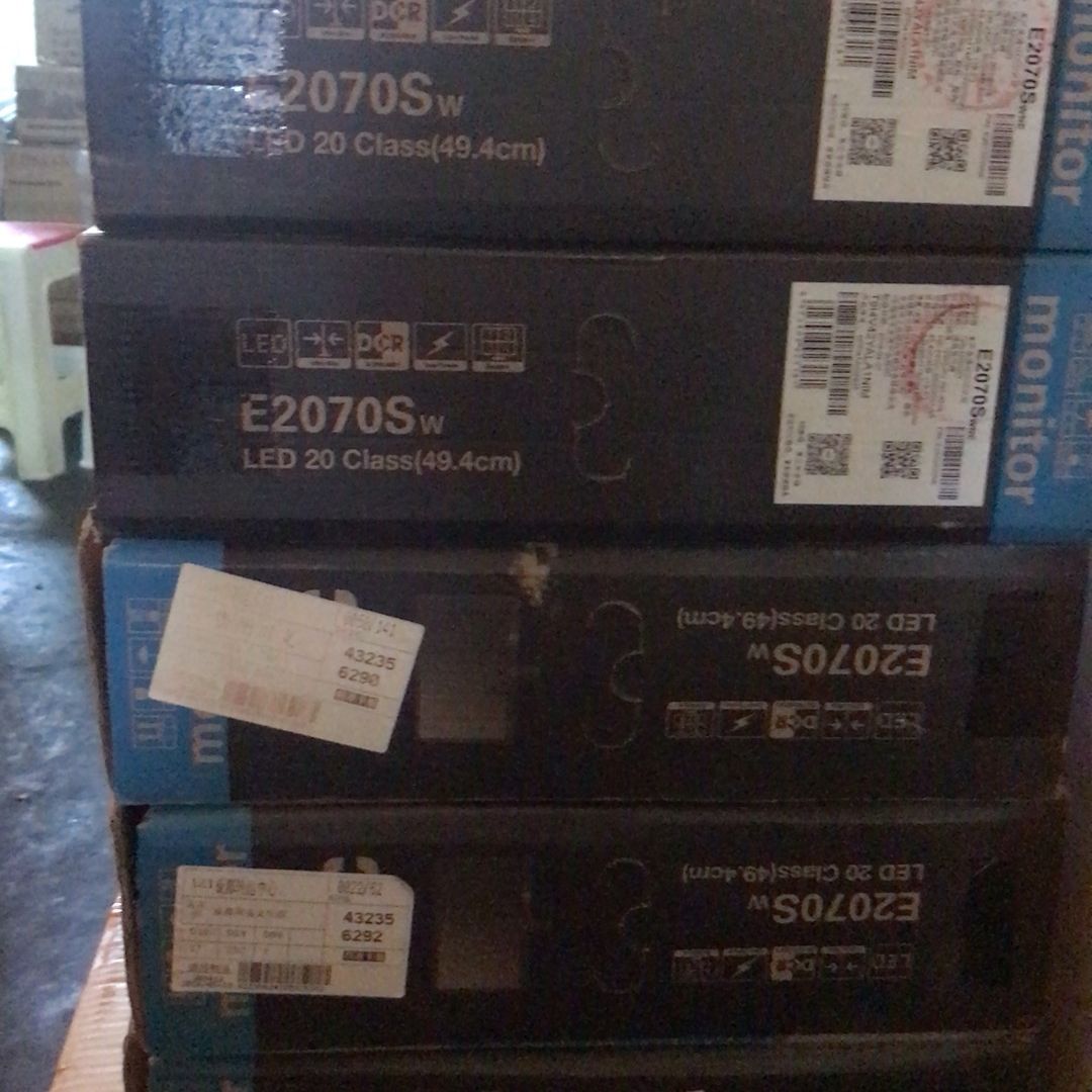 19.5寸AOC显示器E2070sw 开封