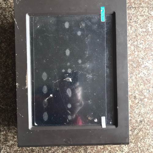 昆仑通态TPC1561Hi拆机触摸屏 成色如图 有明显使