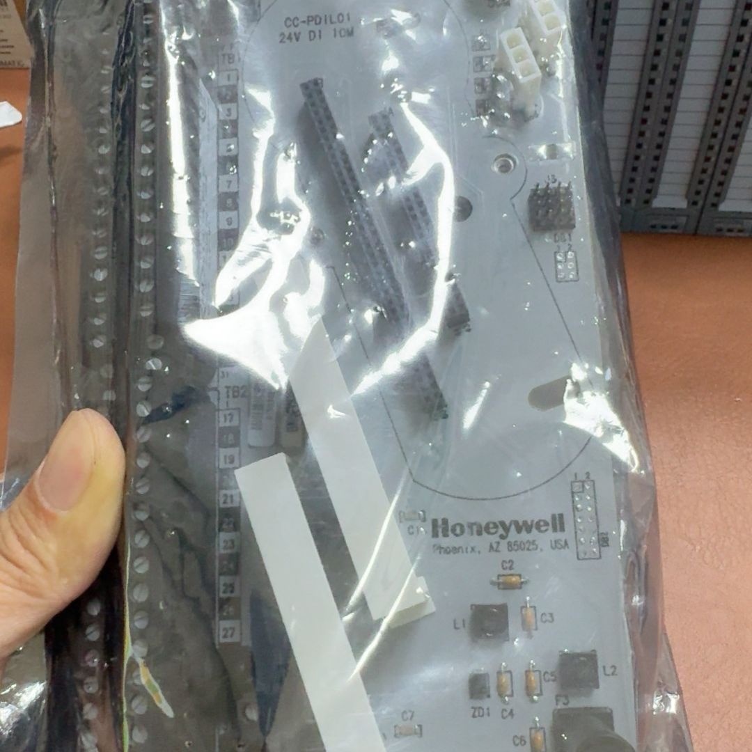 数字输入底座 型号CC-TDIL0