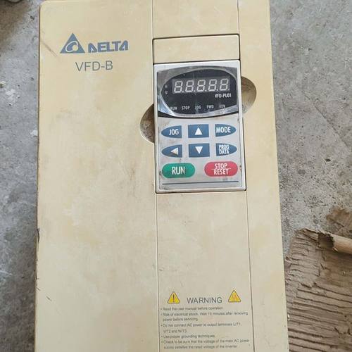 台达VFD055B23A    5.5千瓦变频器 成色如图所