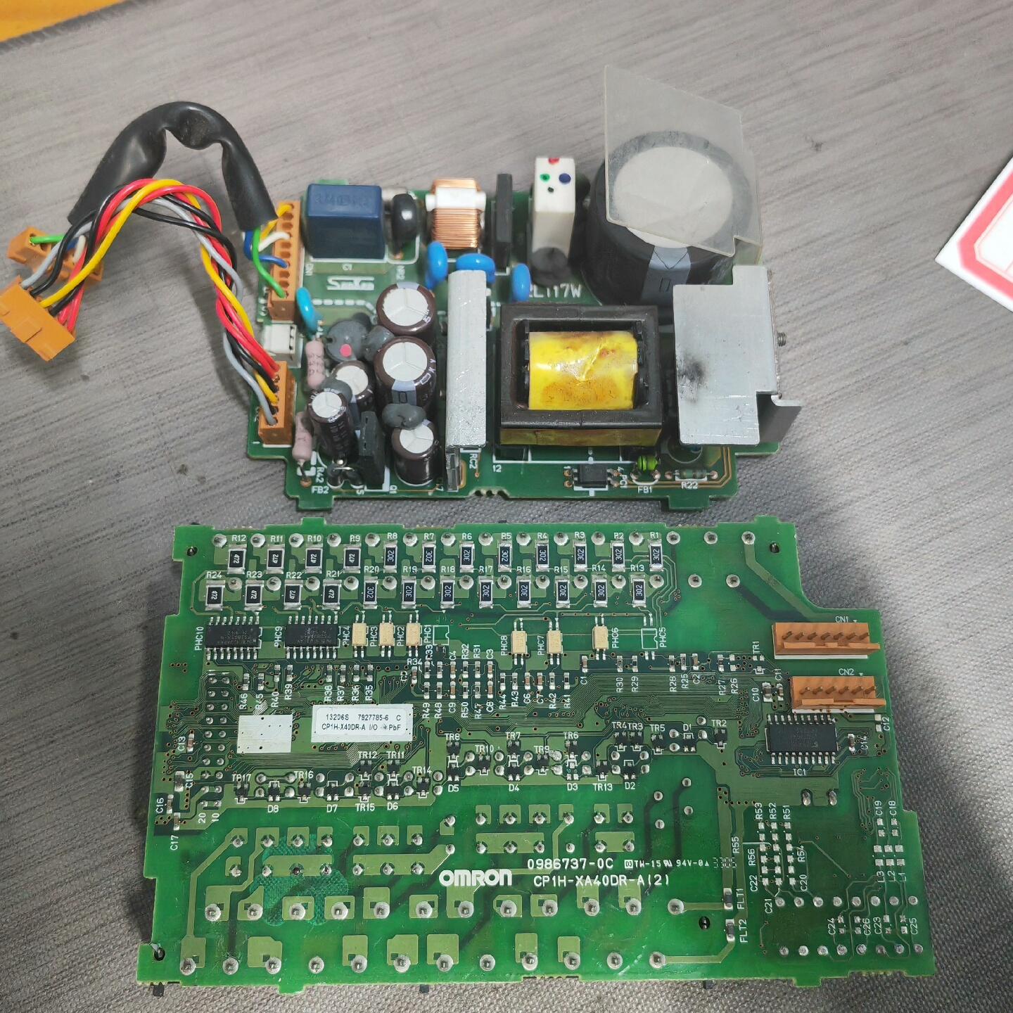 CP1H-X40DR-A  IO板 中板 电源板 保