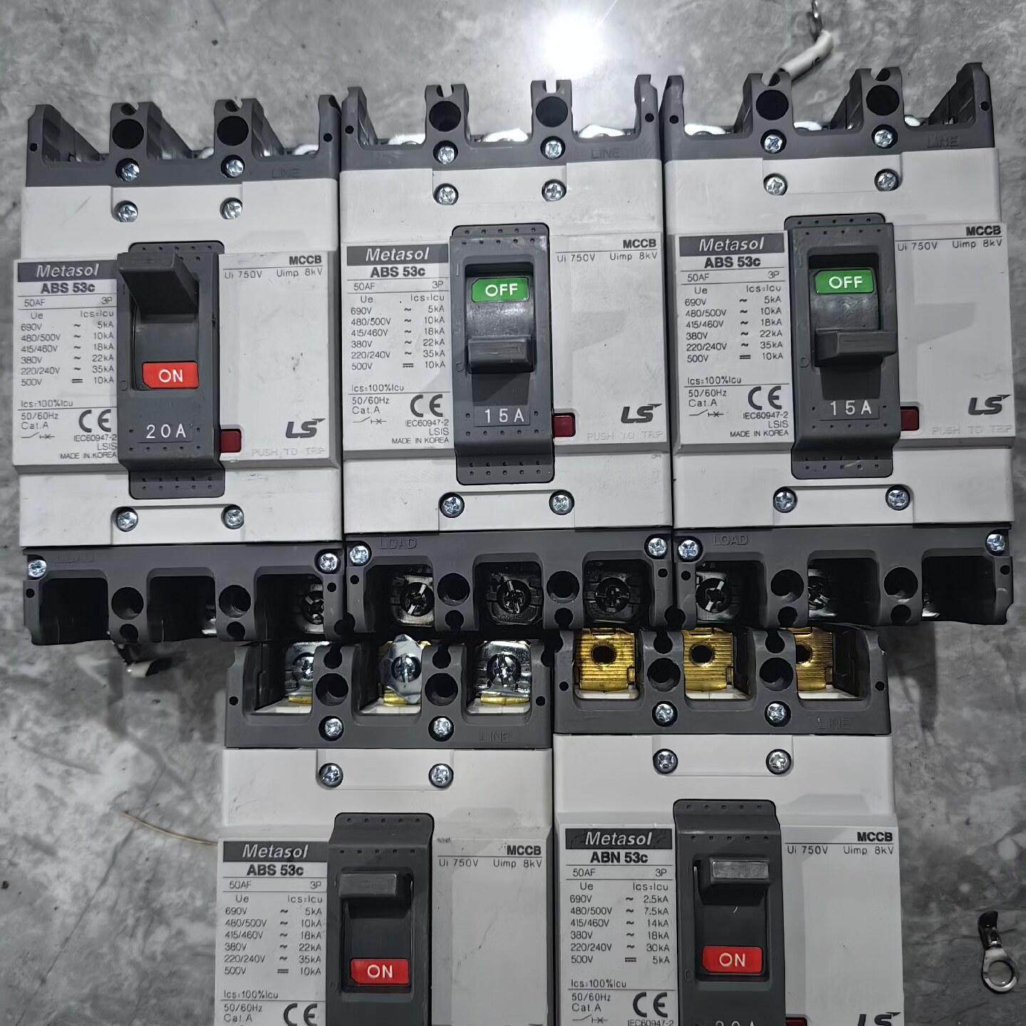 品牌型号 韩国LS空气开关 ABS 53c.15A 2只 2