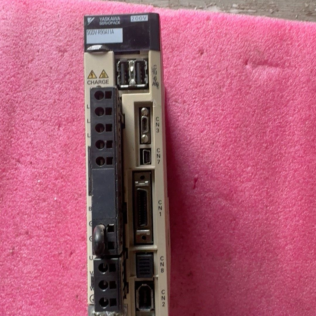 安川伺服驱动器SGDV-R90A11A 200V供电 拆机品