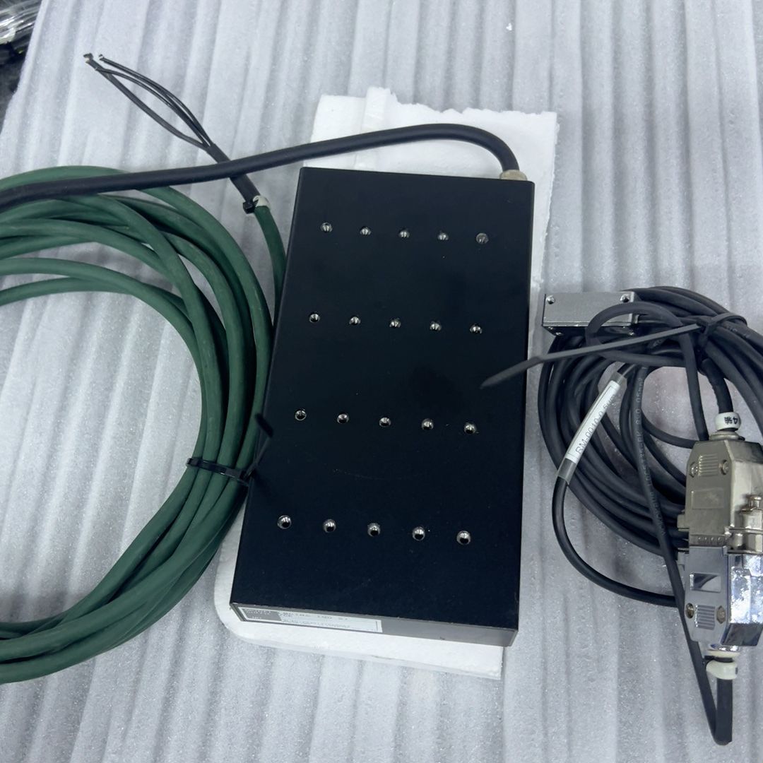 横川直线电机LMC186-100-S1 带连接线