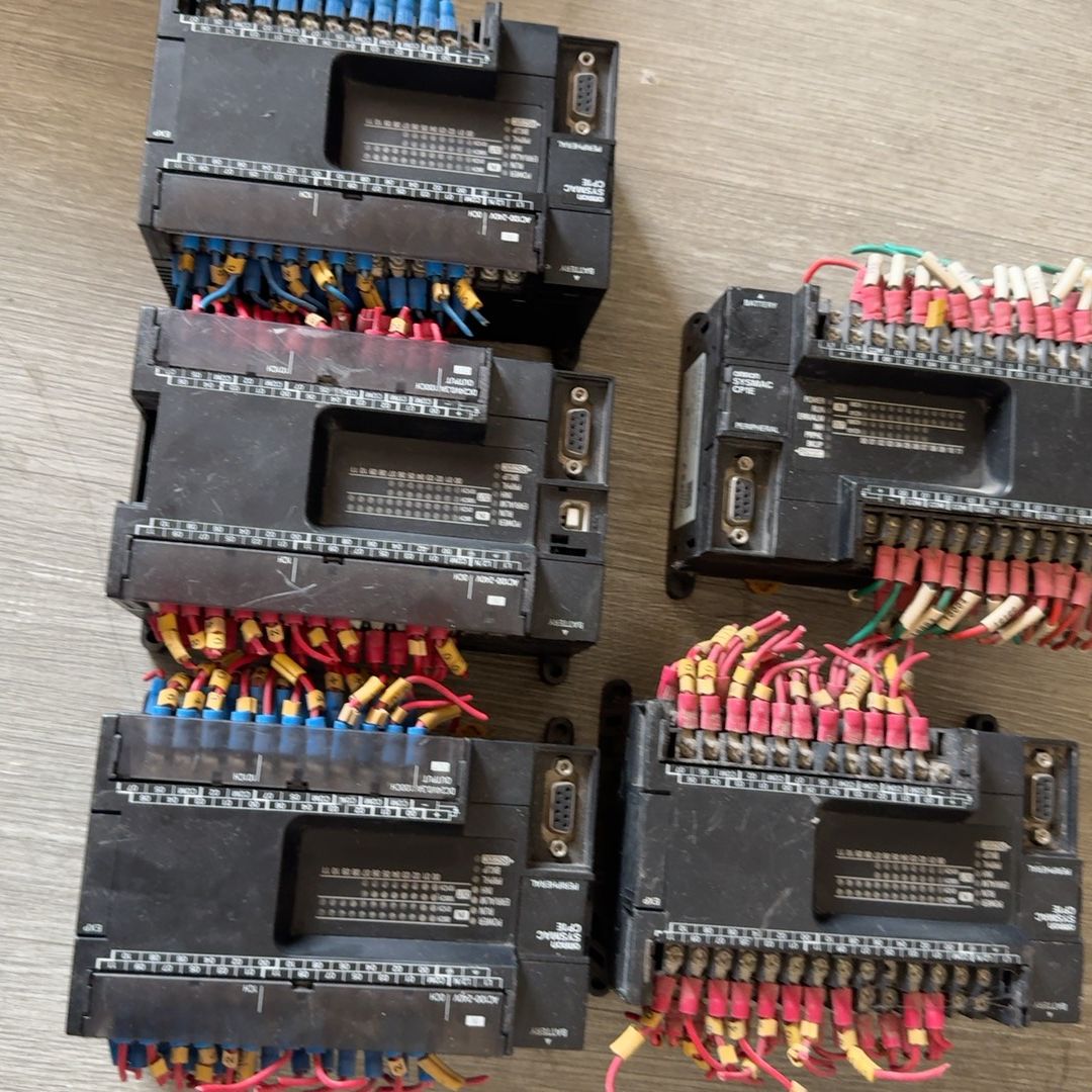 CP1E-N40SDR-A 处理五台 功能没问题 成色