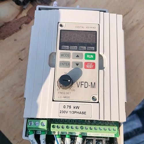 拆机台达变频器 VFD007M21A 实物图片 具体看图 功