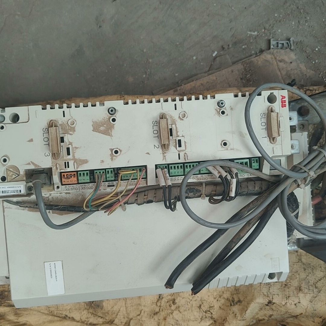 变频器 ACSM1-01AS-060A-4 纯拆机