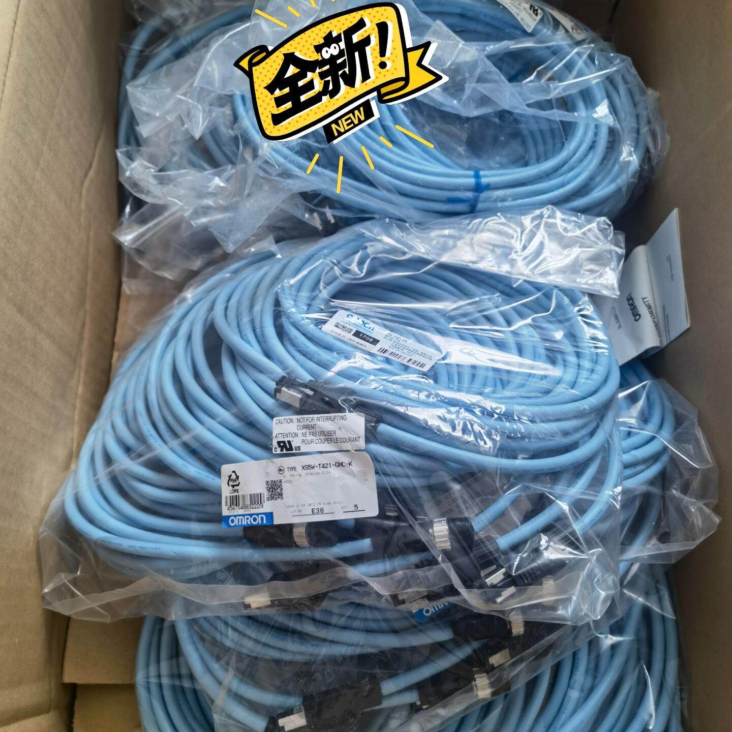 XS5W-T421-GMC-K   V680S