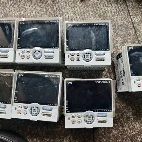 横河YOKOGAWA温控器UT55A