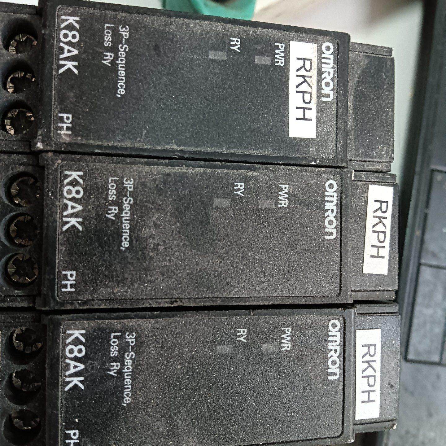 继电器型号k8AK-PH1