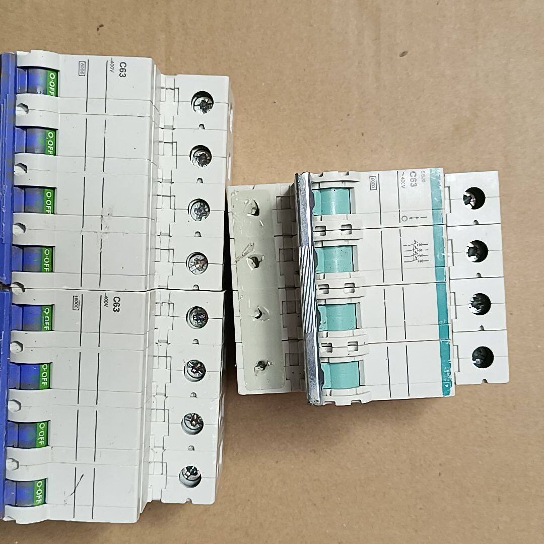 空气开关断路器。4P C63，三极，400V，拆机