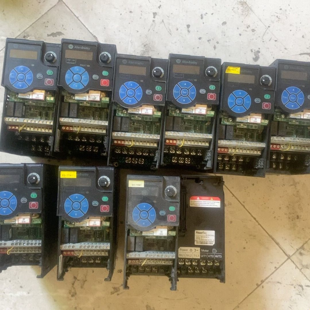 AB变频器25B-D4P0N114  1.5K变频器一共10