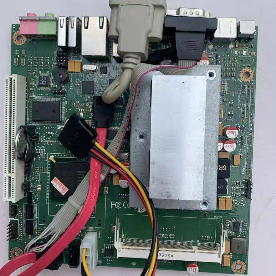 拆机 华北工业主板 ANOVO MI-945H 17*17