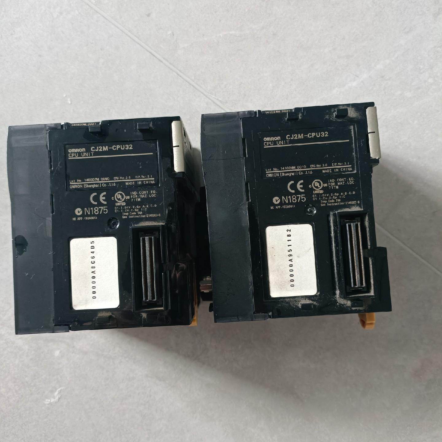 CJ2M-CPU32  拆机 成色