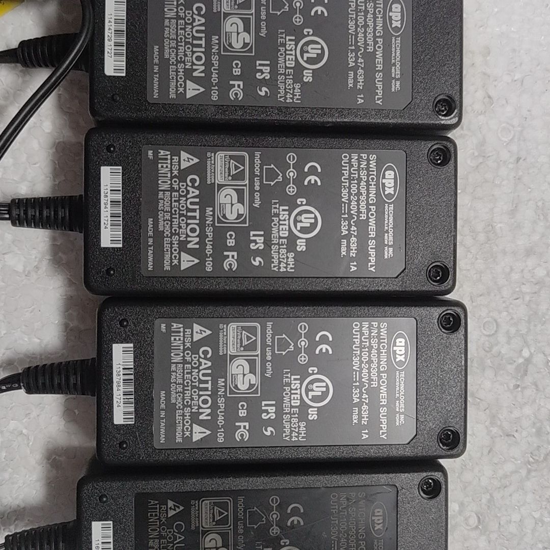 SP40P930FR电源适配器 拆机下来的  输出3