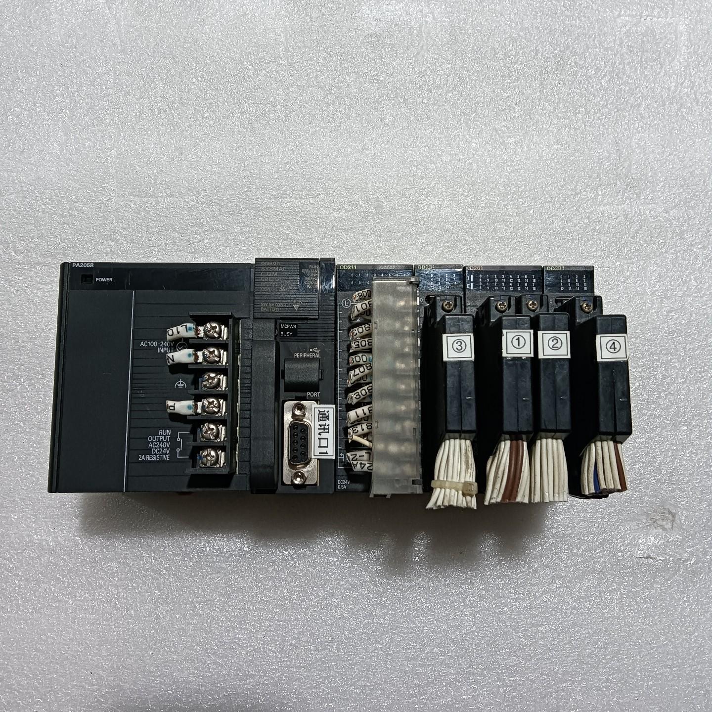 CJ2M-CPU12 CJ1W-PA205R OD211 O