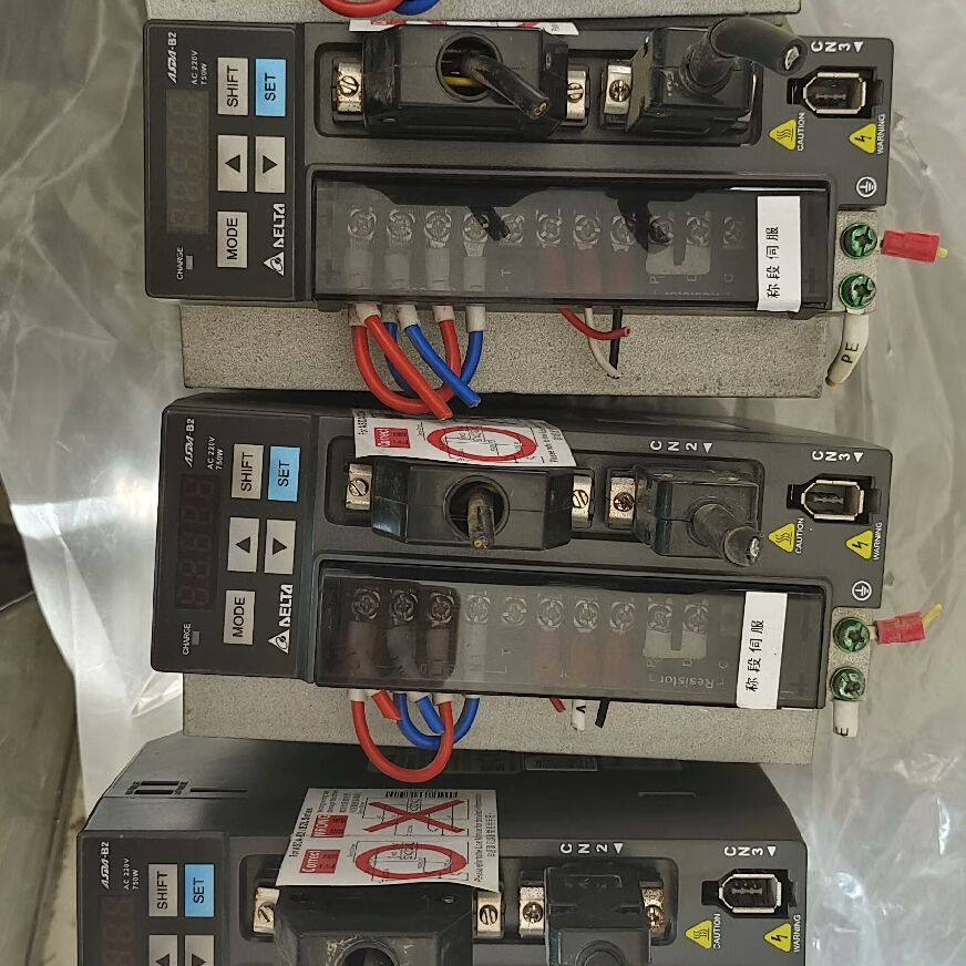 达伺服驱动电机 ASD-B2-0721-B 成色非常漂亮 九