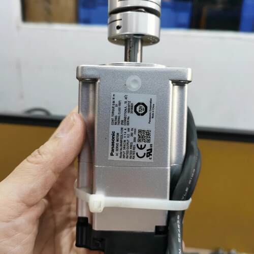 MHMF022L1V2M伺服电机 功能包好 现货 裕