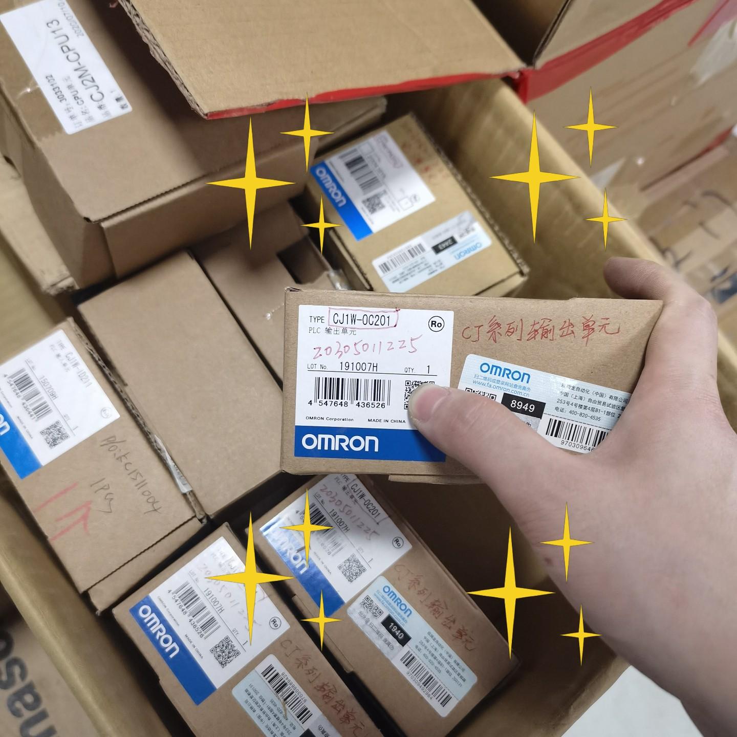 CJ1W-OC201 PLC输出单元 未拆