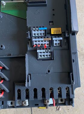 变频器6SE6420-2UD230BA1拆机功能好 实