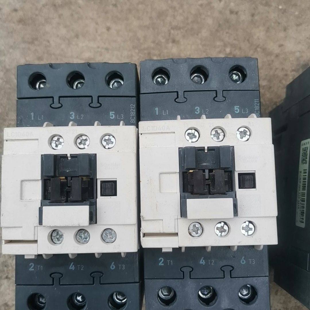 交流接触器  LC1D50A