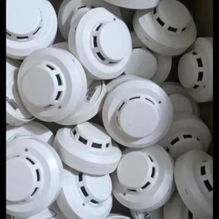有 库房里清理出来 海湾G3T烟感探测器 都是测试好用