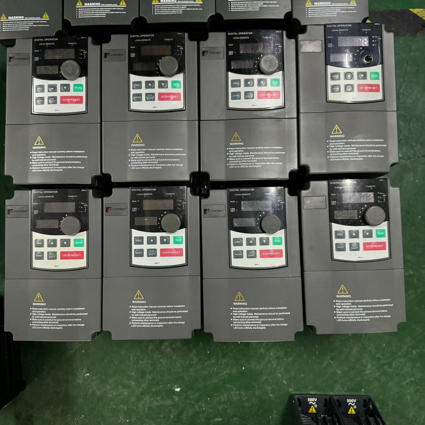 成色新出普传变频器PI9130A 2R2G3 2.2KW 3