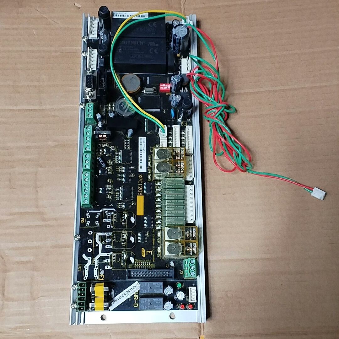 新华台式灭菌器主板 上面有型号 自己看。保好 拆机件 卖